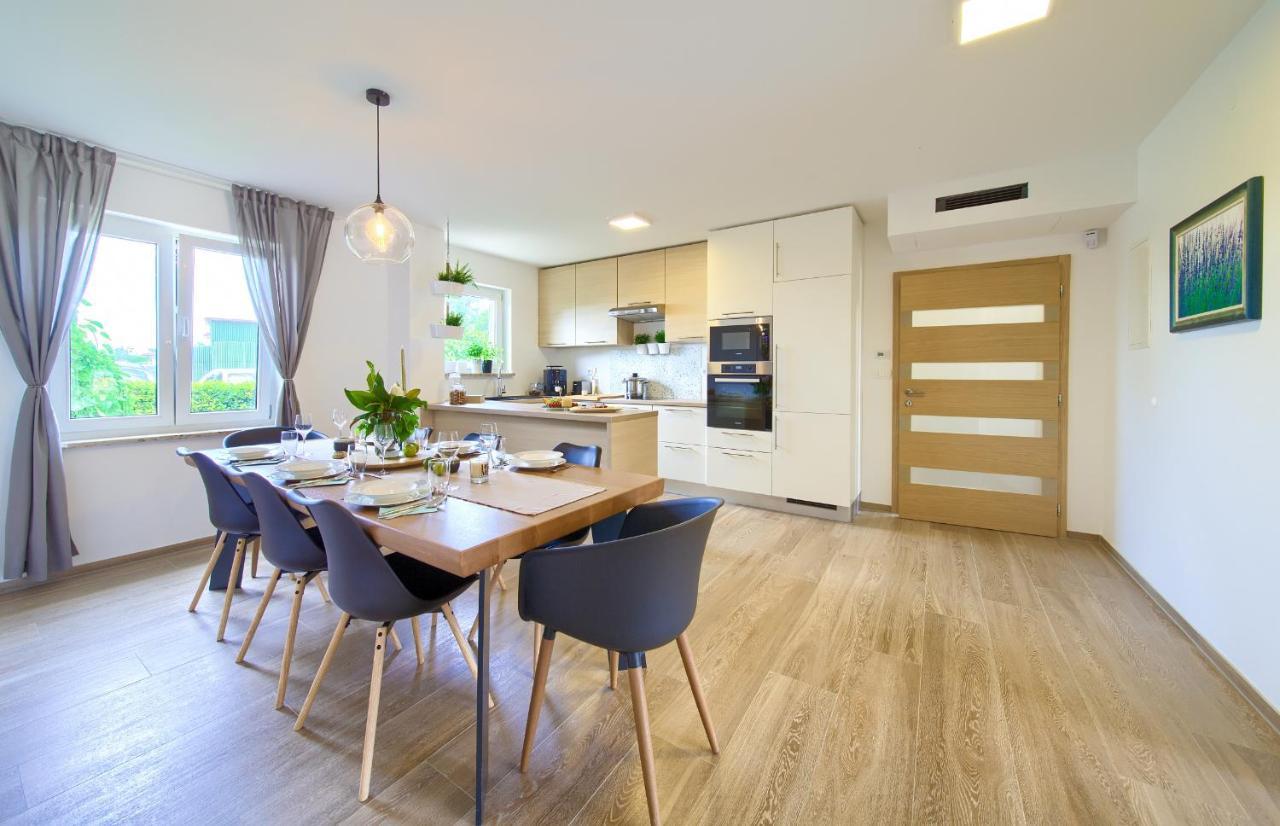 Villa Gardena Vrh  Zewnętrze zdjęcie