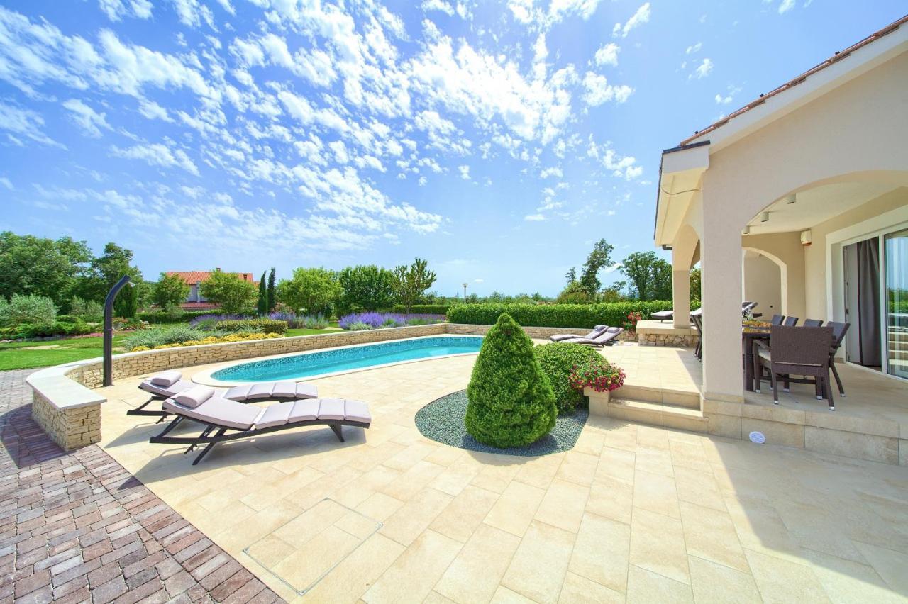 Villa Gardena Vrh  Zewnętrze zdjęcie