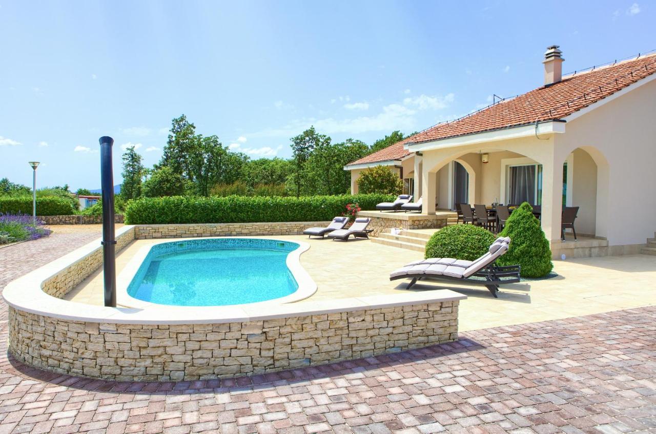 Villa Gardena Vrh  Zewnętrze zdjęcie